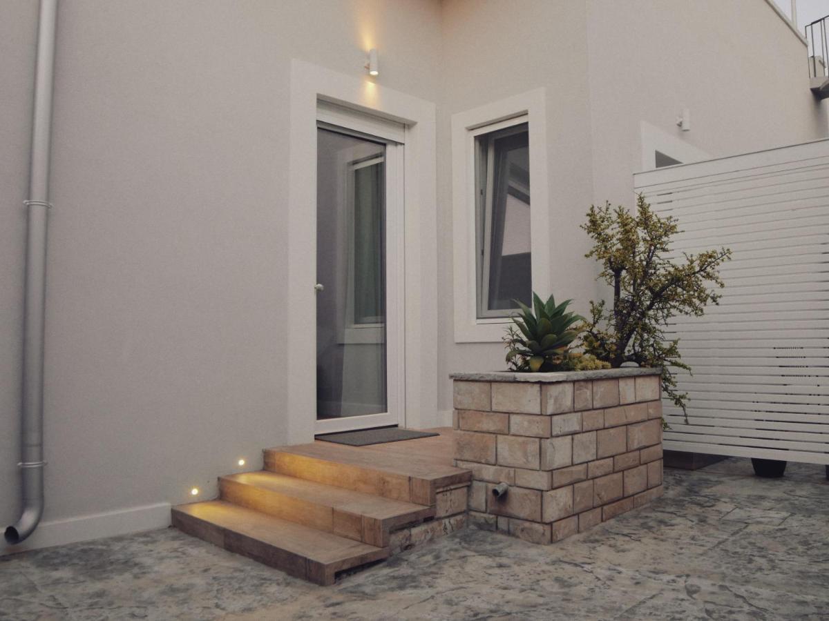 Adele E Il Duca Bed And Breakfast Lecce Extérieur photo
