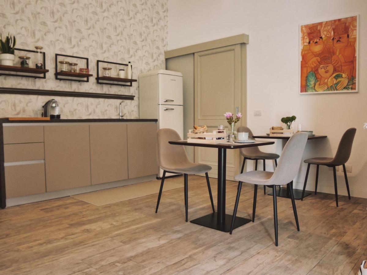 Adele E Il Duca Bed And Breakfast Lecce Extérieur photo